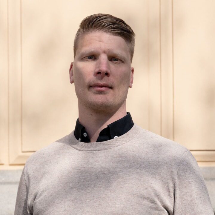 Profilbild på Christoffer Backman i Humlegården i Stockholm