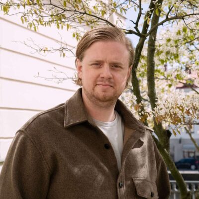 2023_exobe_profilfoton_jonathan_lager_1x1